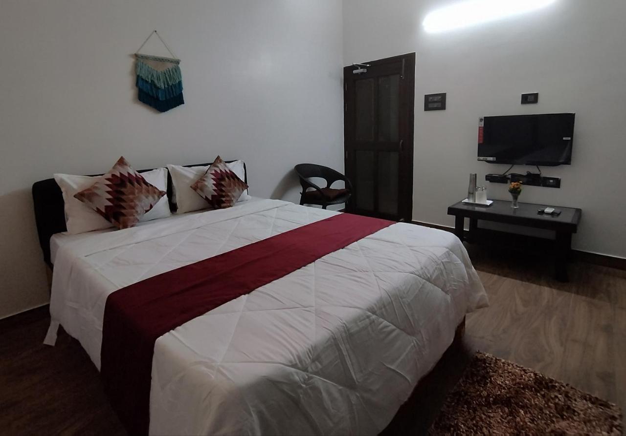 Jubels Homestay Guwahati Luaran gambar